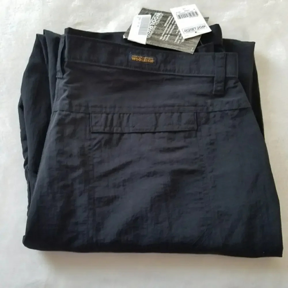 WOOLRICH BLACK NYLON‎ ATHLETIC PANTS 18 NWT